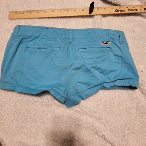 Hollister shorts 26 or 3